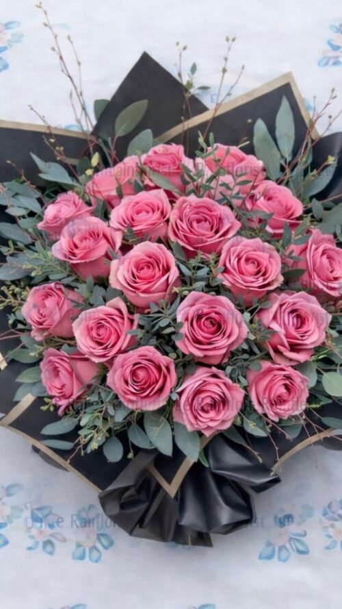 Blush Beauty - 25 Rose Luxury Box Bouquet